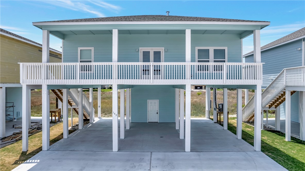 143 Paradise Dr E Rockport TX 78382