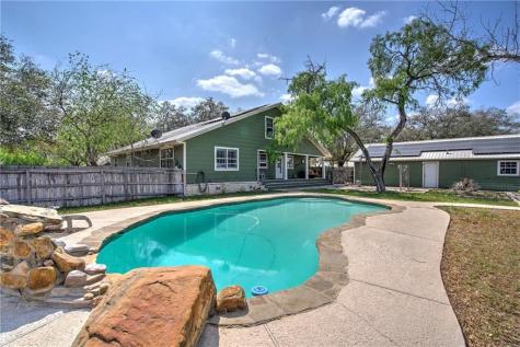 408 Grace Orange Grove TX 78372