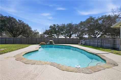 408 Grace Orange Grove TX 78372