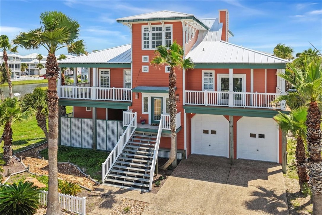 220 Keewaydin Port Aransas TX 78373