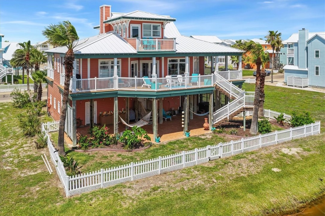 220 Keewaydin Port Aransas TX 78373