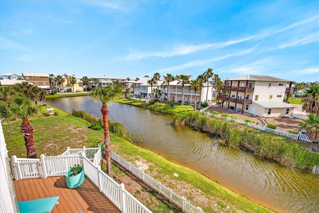 220 Keewaydin Port Aransas TX 78373