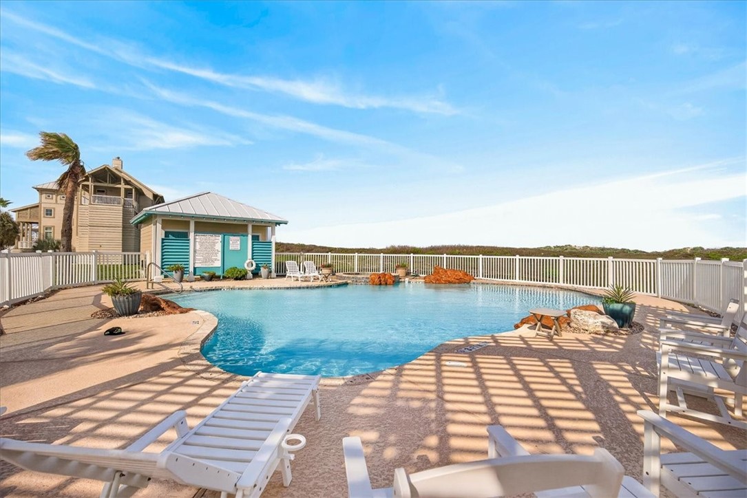 220 Keewaydin Port Aransas TX 78373