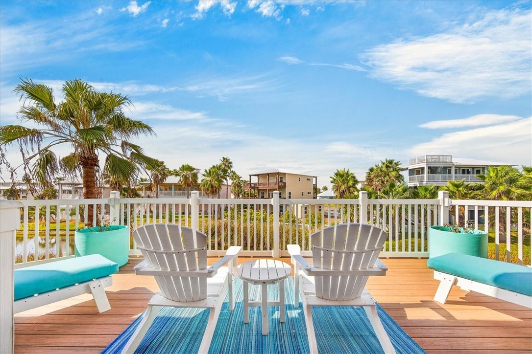 220 Keewaydin Port Aransas TX 78373