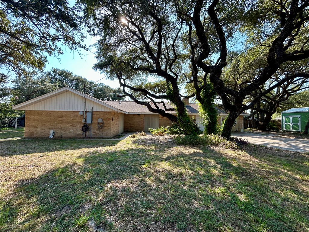 848 Oak Avenue Rockport TX 78382
