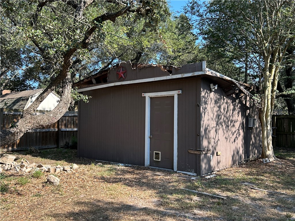 848 Oak Avenue Rockport TX 78382