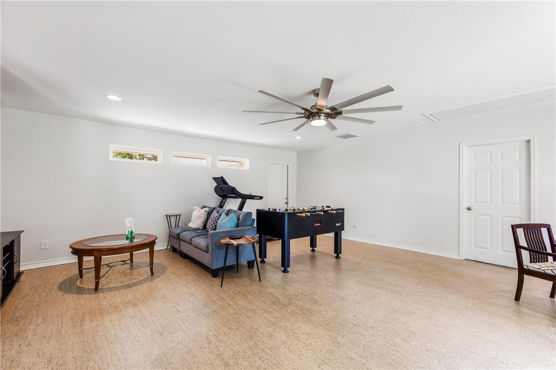 433 Cape Henry Drive Corpus Christi TX 78412