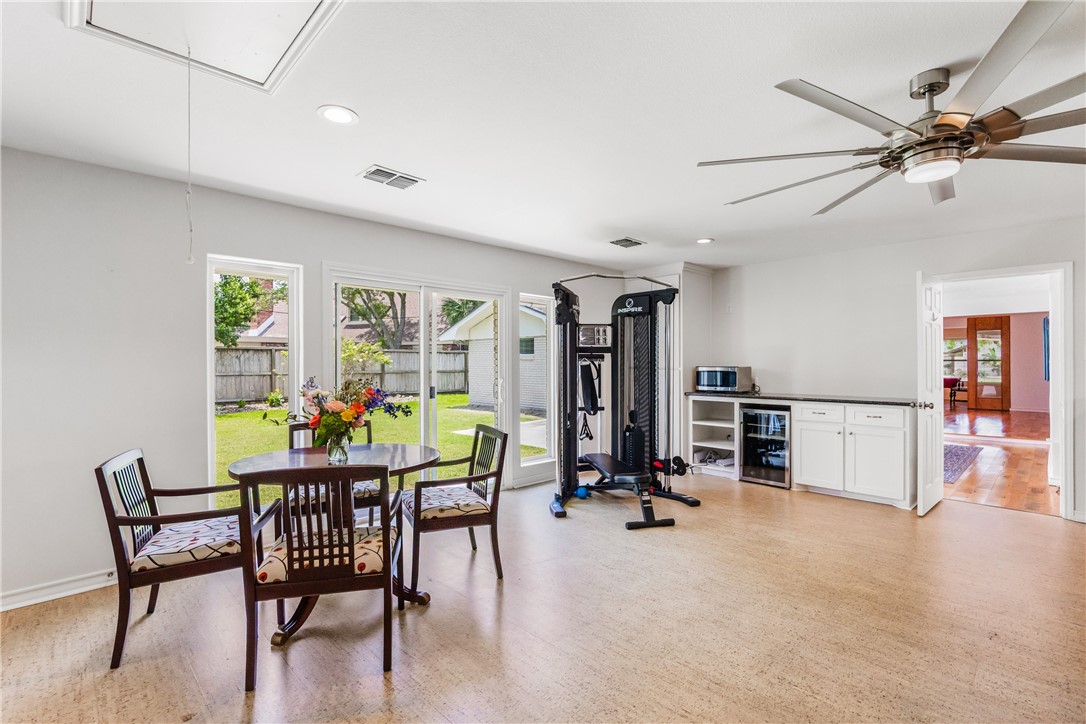 433 Cape Henry Drive Corpus Christi TX 78412