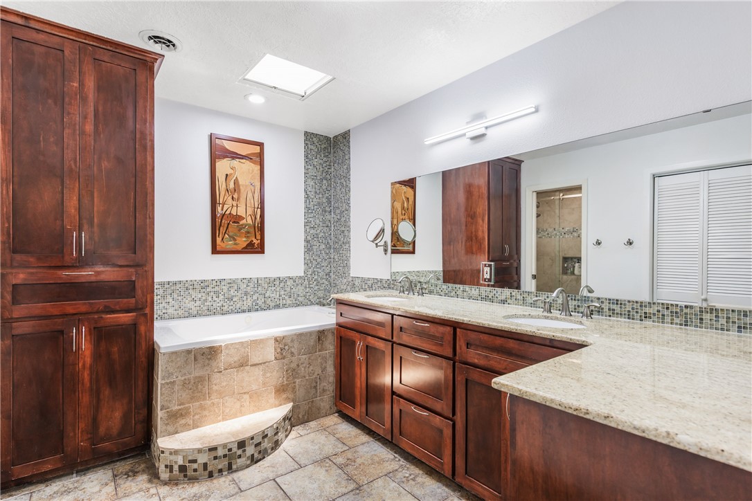 433 Cape Henry Drive Corpus Christi TX 78412