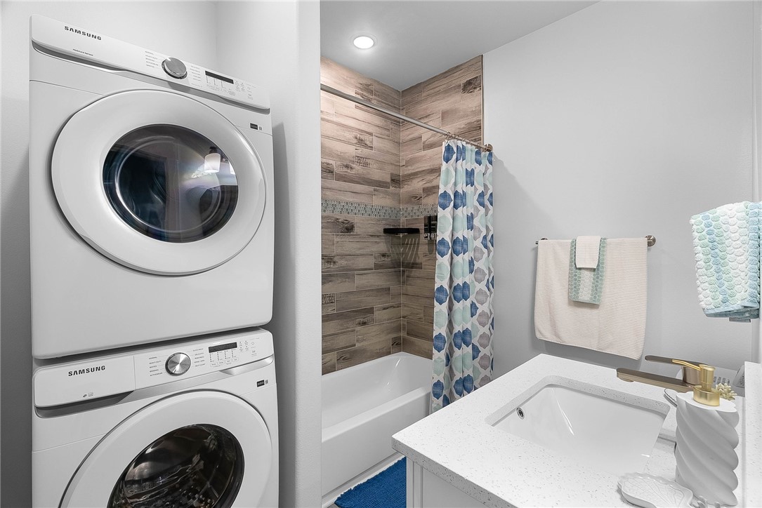 2311 S Bronte Street Rockport TX 78382