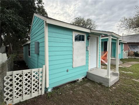 2411 Morris Street Corpus Christi TX 78405