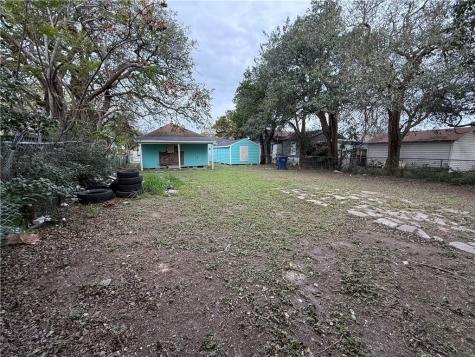 2411 Morris Street Corpus Christi TX 78405