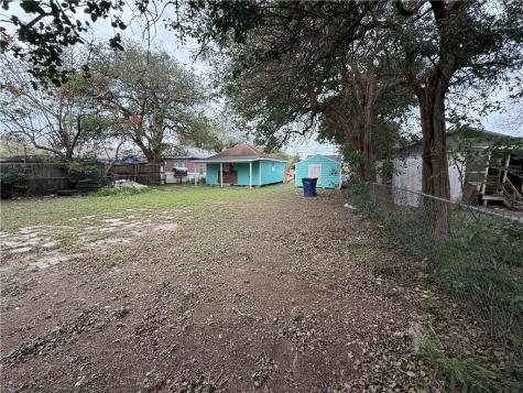 2411 Morris Street Corpus Christi TX 78405