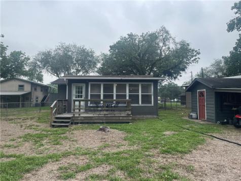 24857 Lakeview (CR 360) Mathis TX 78368