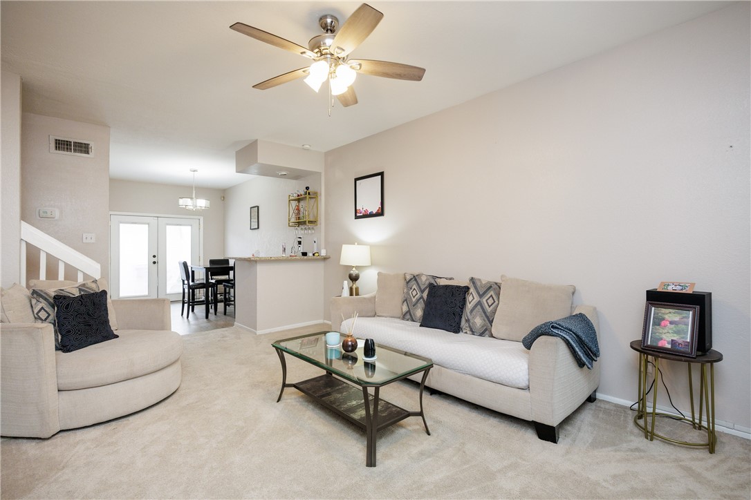 2705 Saint Joseph E Corpus Christi TX 78418