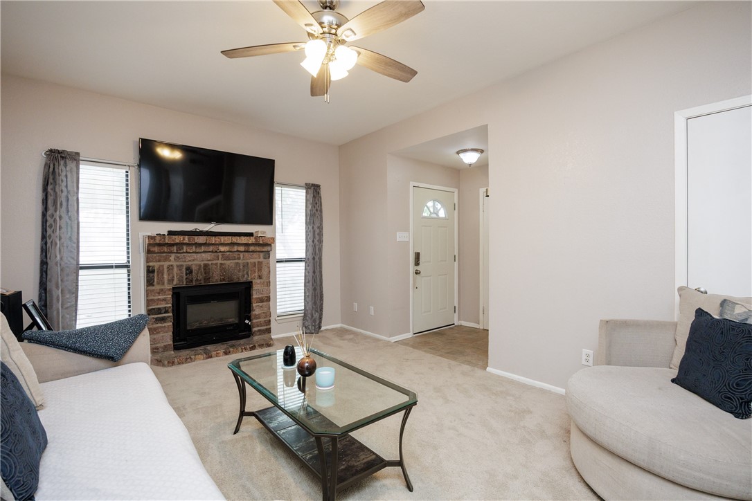 2705 Saint Joseph E Corpus Christi TX 78418