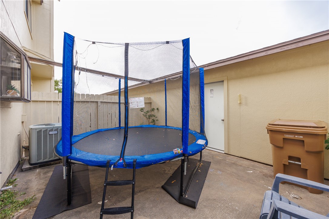 2705 Saint Joseph E Corpus Christi TX 78418