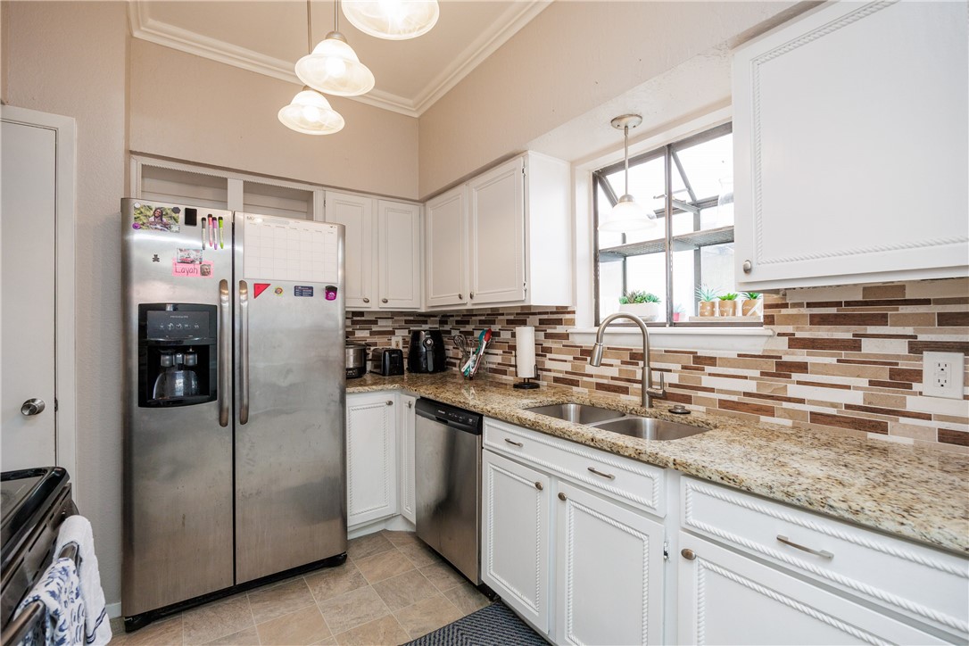 2705 Saint Joseph E Corpus Christi TX 78418