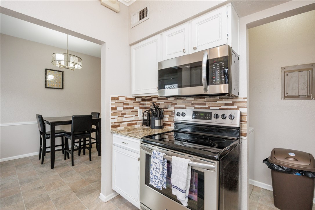 2705 Saint Joseph E Corpus Christi TX 78418