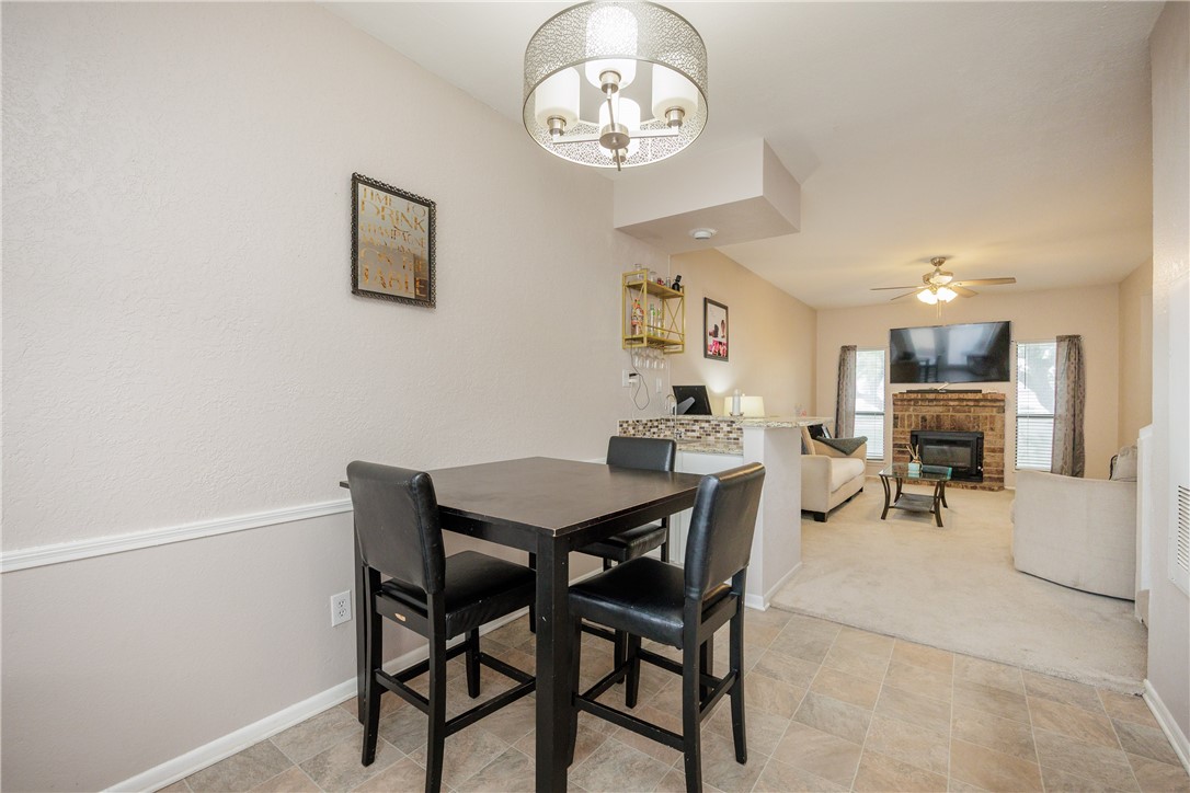 2705 Saint Joseph E Corpus Christi TX 78418