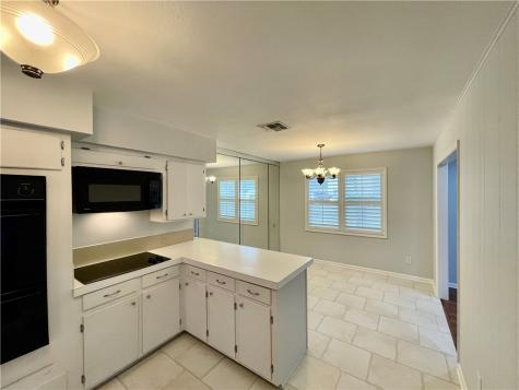 2005 Bay Avenue Rockport TX 78382