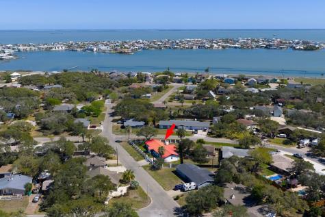 2005 Bay Avenue Rockport TX 78382