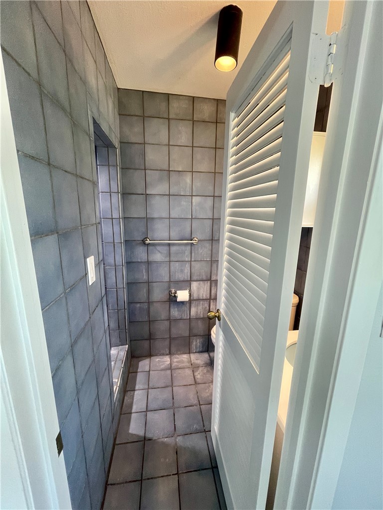 2005 Bay Avenue Rockport TX 78382