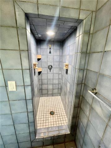 2005 Bay Avenue Rockport TX 78382