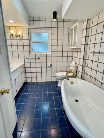 2005 Bay Avenue Rockport TX 78382