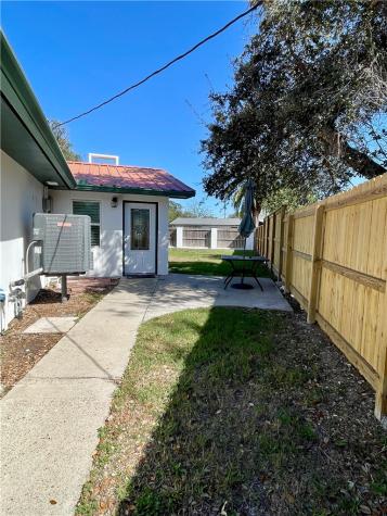 2005 Bay Avenue Rockport TX 78382