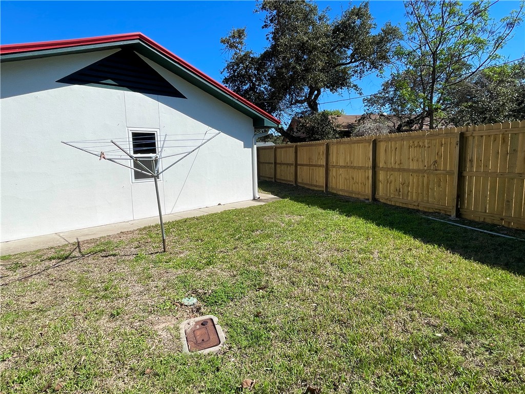 2005 Bay Avenue Rockport TX 78382