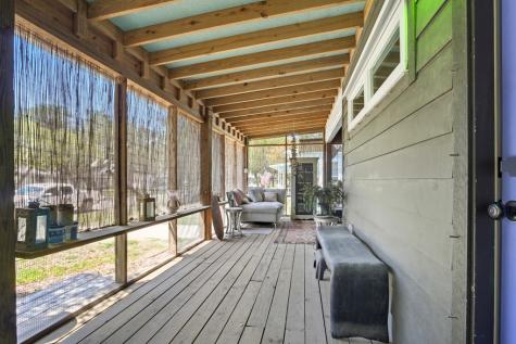 1908 Glass Avenue Rockport TX 78382