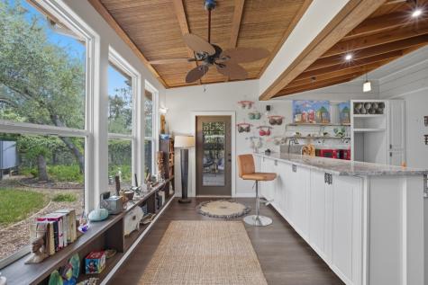 1908 Glass Avenue Rockport TX 78382