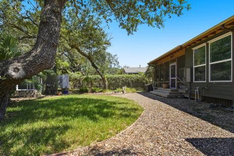 1908 Glass Avenue Rockport TX 78382