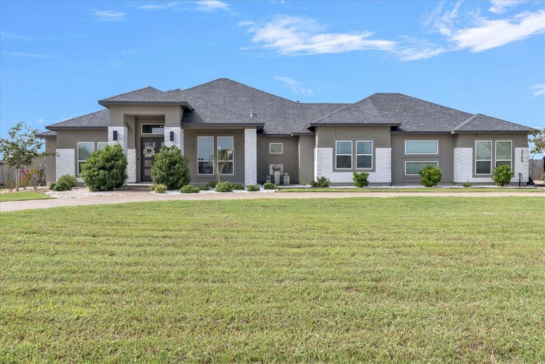 3709 Amanda Lane Robstown TX 78380