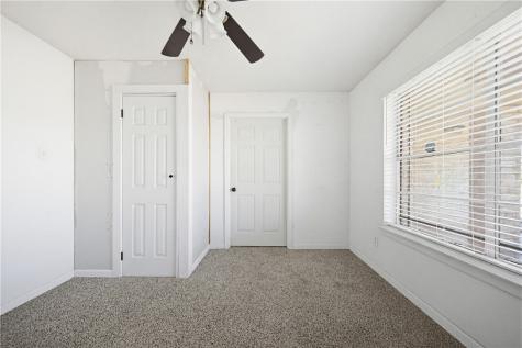 6218 Brewton Drive Corpus Christi TX 78415