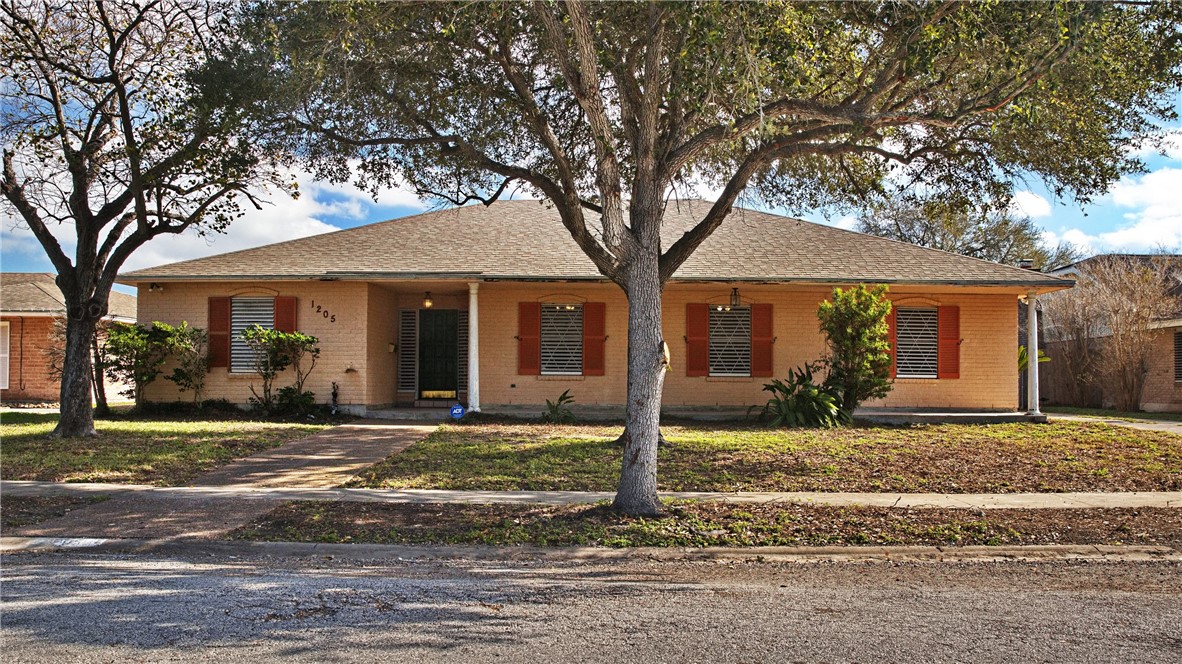 1205 Clarion Drive Corpus Christi TX 78412