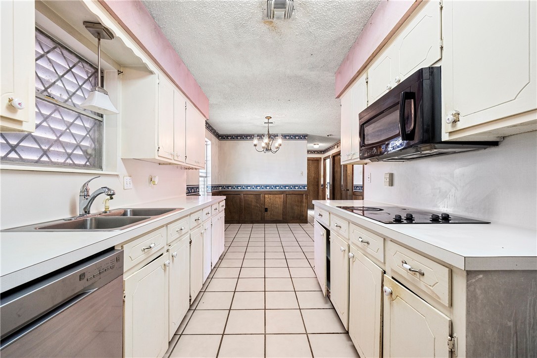 1205 Clarion Drive Corpus Christi TX 78412