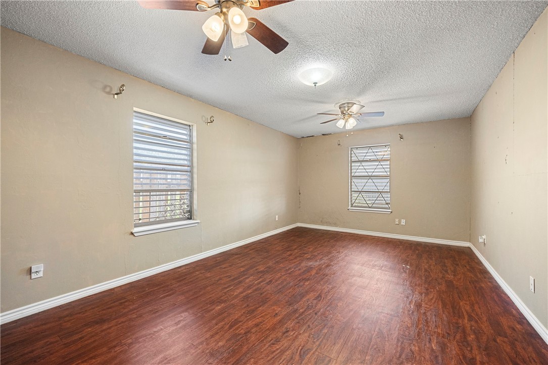 1205 Clarion Drive Corpus Christi TX 78412