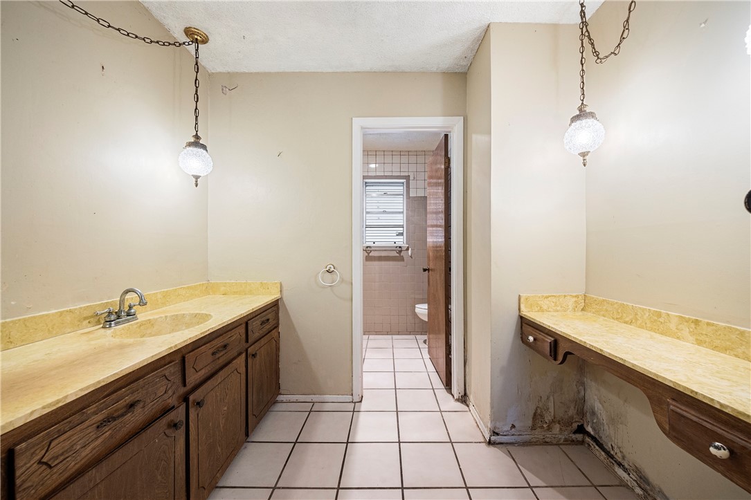 1205 Clarion Drive Corpus Christi TX 78412