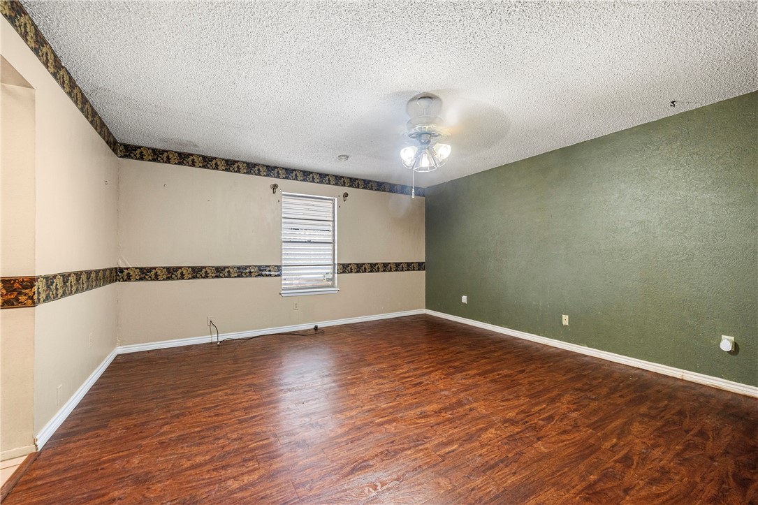 1205 Clarion Drive Corpus Christi TX 78412