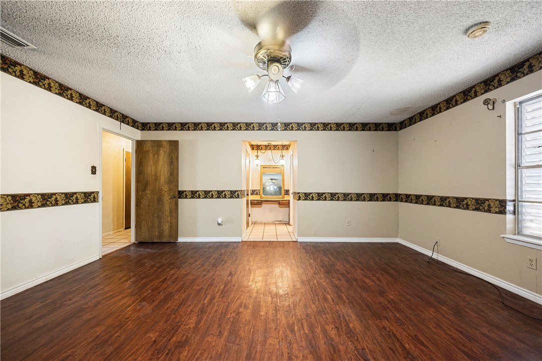 1205 Clarion Drive Corpus Christi TX 78412