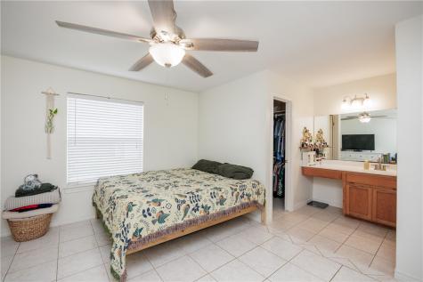 711 Aurora Street Bishop TX 78343