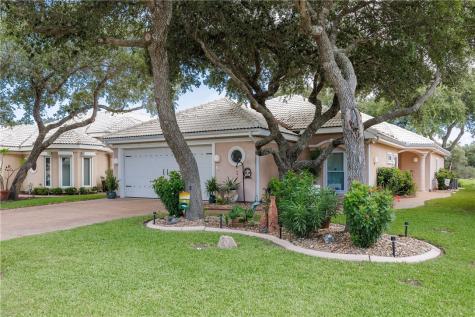 8 Saint Andrews Place Rockport TX 78382