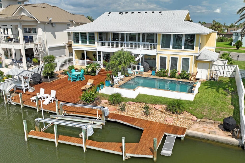 4 Luau Lane Rockport TX 78382