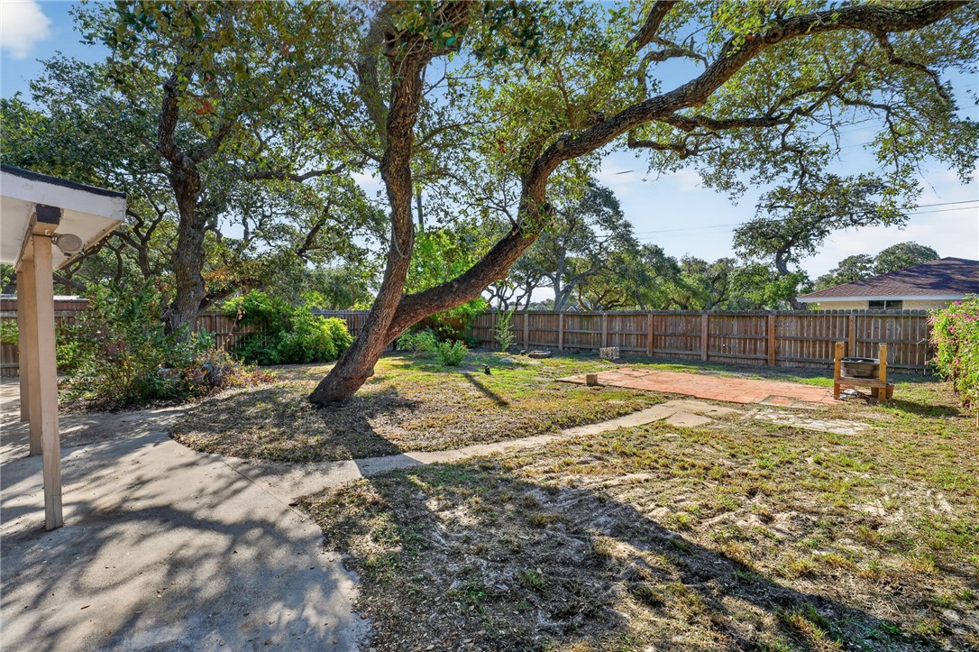 1407 Shadyside Drive Rockport TX 78382