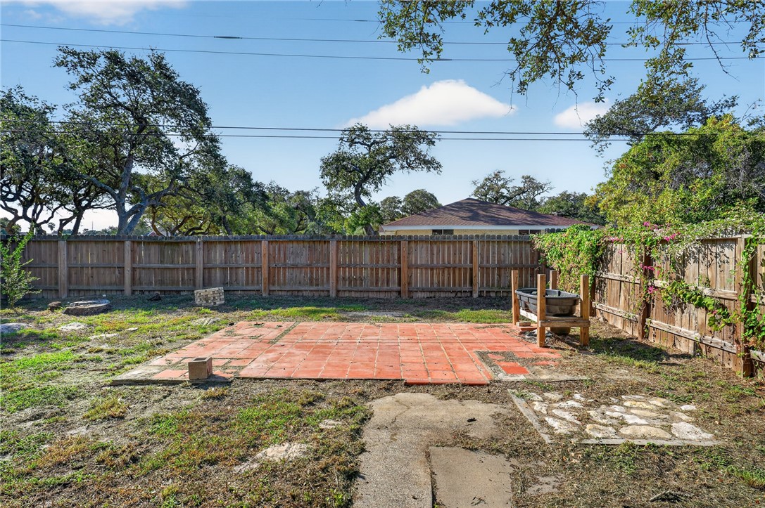 1407 Shadyside Drive Rockport TX 78382