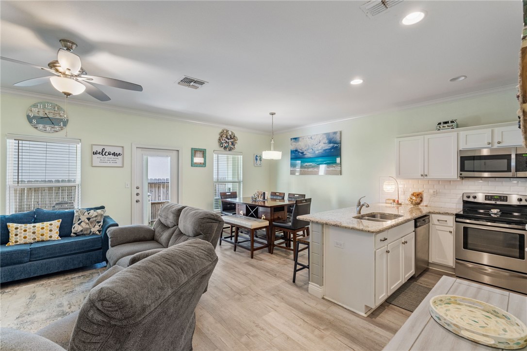 14834 Robla Drive Corpus Christi TX 78418