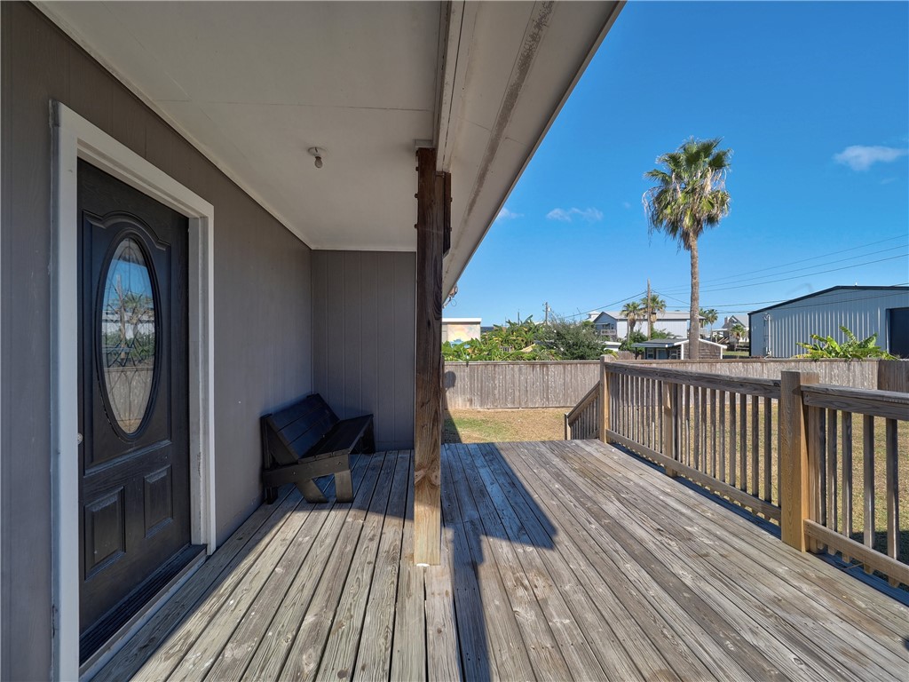 613 Gulf Street Port Aransas TX 78373