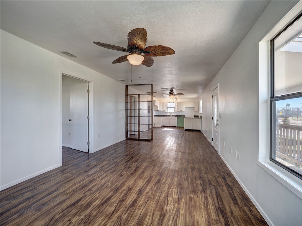 613 Gulf Street Port Aransas TX 78373